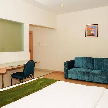 Oyster Suites Haydarabad Dış mekan fotoğraf