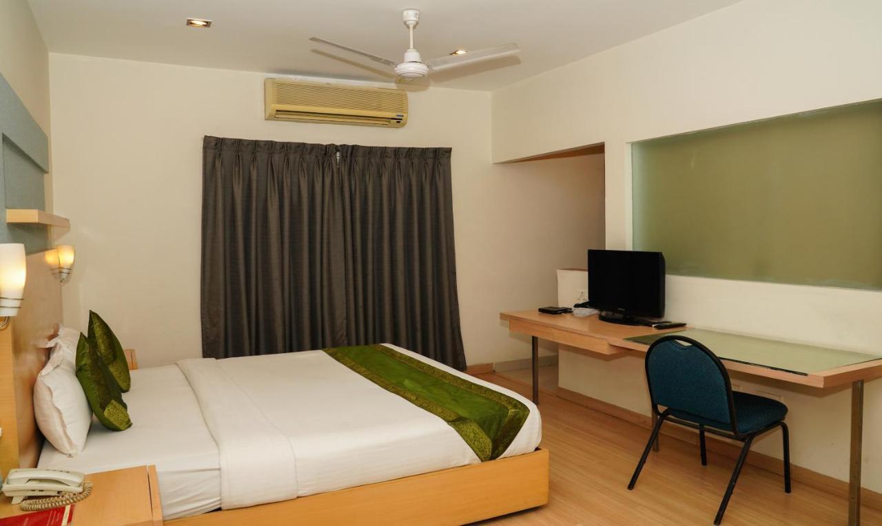 Oyster Suites Haydarabad Dış mekan fotoğraf